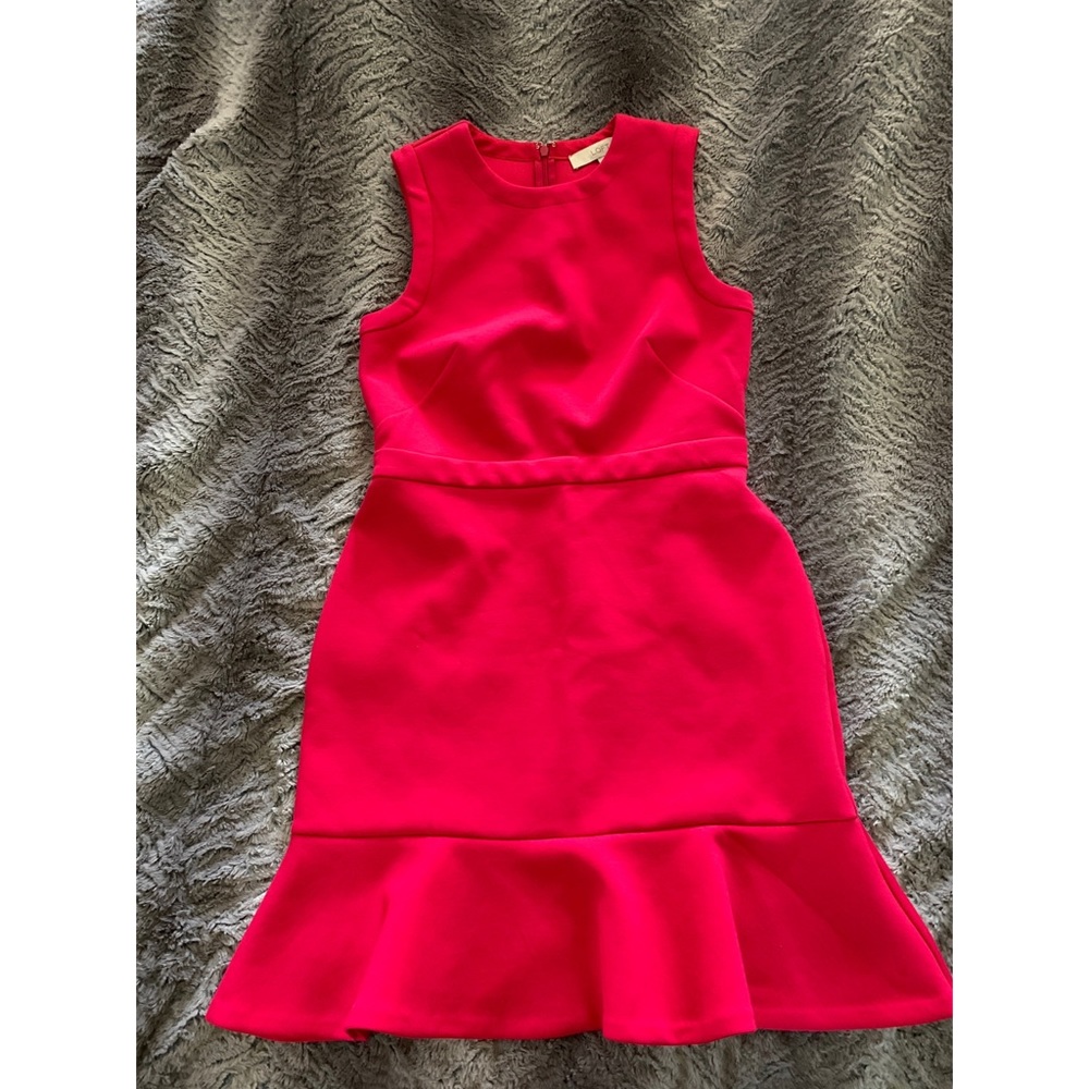 Red Sleeveless Petite Dress w/ Peplum Hem